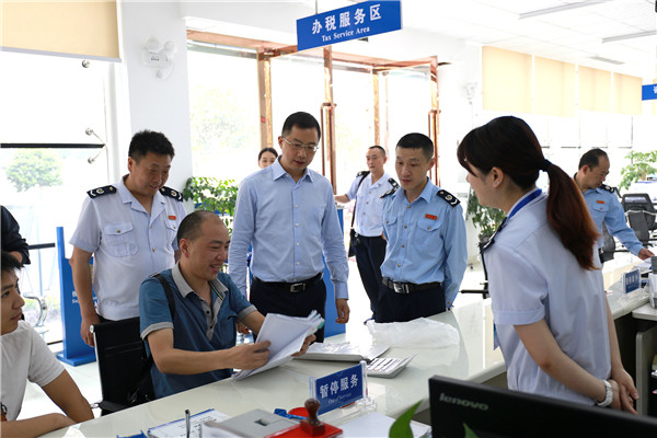便民税务服务获纳税人点赞.jpg