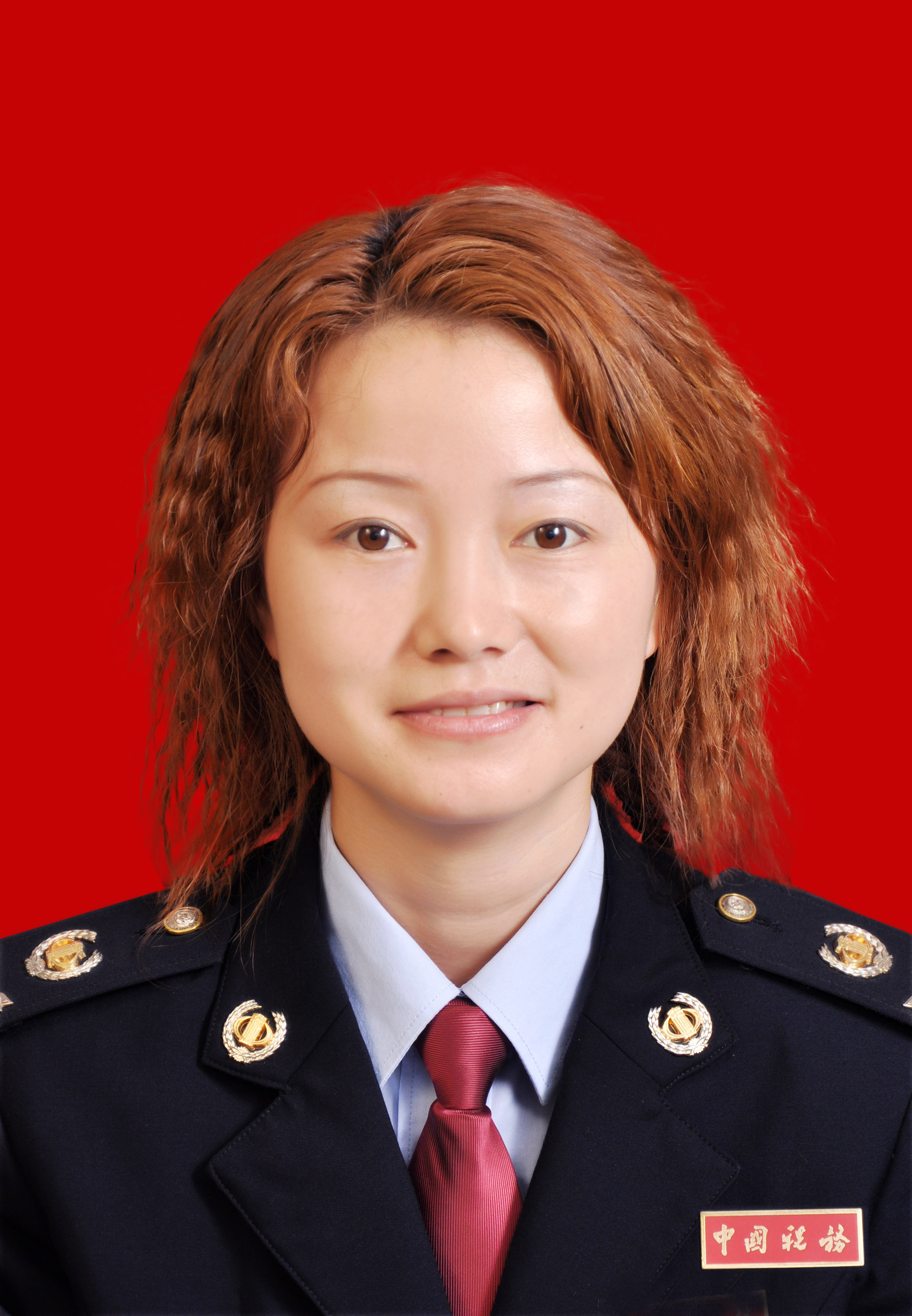 主动作为勇担责任用行动展示税务工作者形象