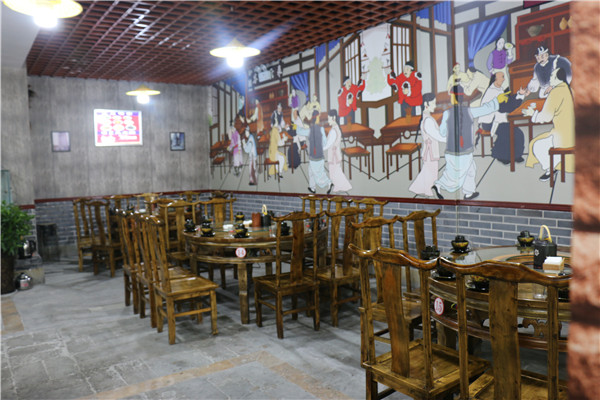 上里杨家乡村食府的用餐环境2.jpg
