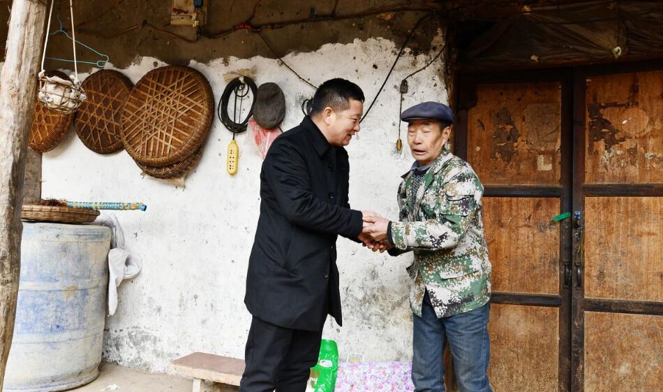 发挥金融力量  助力脱贫攻坚