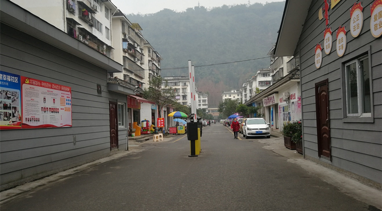 扎实推进“联包帮”  小区环境更舒适