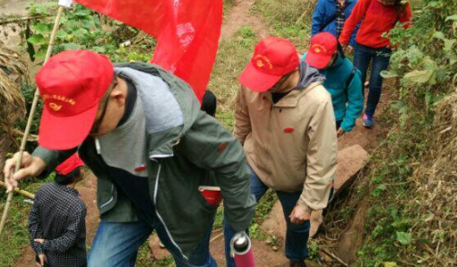聚力党建扶贫 构建结对共建扶贫格局