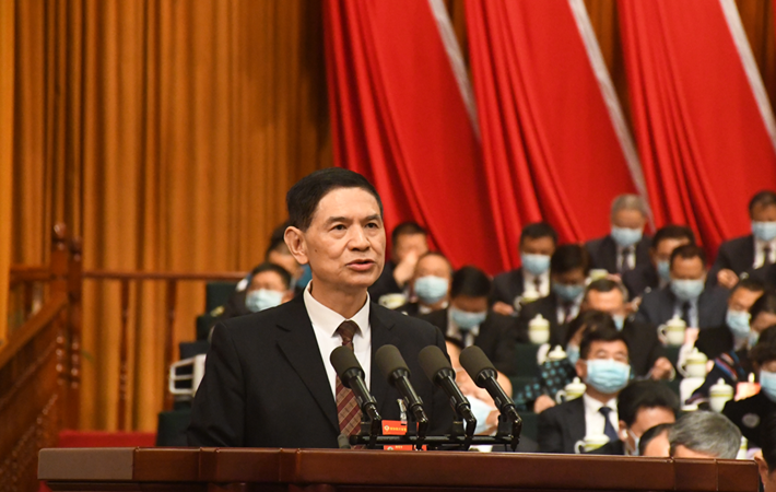 政协常委会工作报告①：省委中心工作推进到哪里 政协履职就跟进到哪里