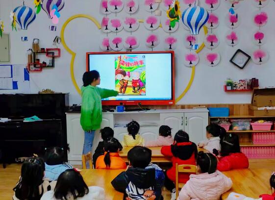 学雷锋 萌娃在行动——雨城区第一幼儿园开展雷锋月主题活动