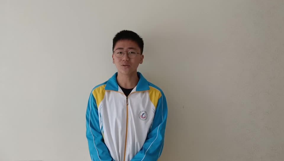 杨浩然  演讲题目：《耀眼中国红  奋进新征程》